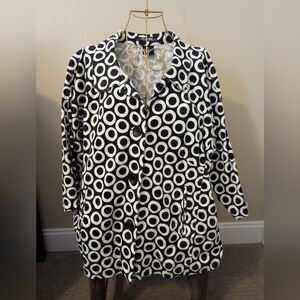 Women's Plus Chic Black and White Circle Pattern Jacket/Blazer
